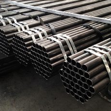 Tubería de acero recubierta de zinc usada en tuberías de andamios.